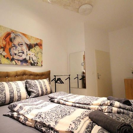 Private Double Bedroom Rf2 Viena Exterior foto